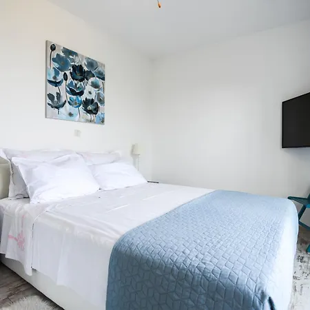 아파트 House Sandra With Private Heated Pool And Jacuzzi Kaštela