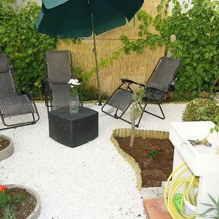 House Sandra With Private Heated Pool And Jacuzzi * Kaštela