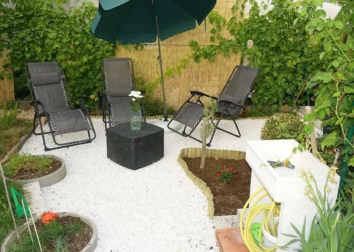 House Sandra With Private Heated Pool And Jacuzzi * Kaštela