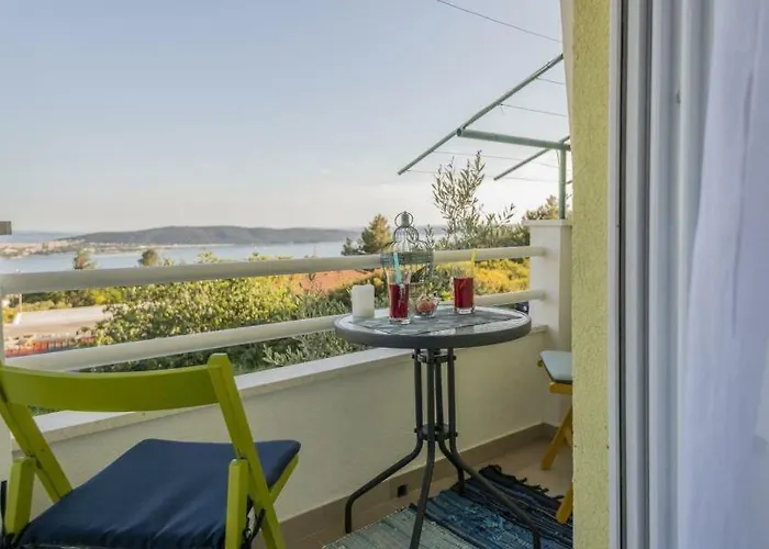 House Sandra With Private Heated Pool And Jacuzzi شقة *