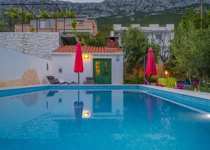 House Sandra With Private Heated Pool And Jacuzzi شقة