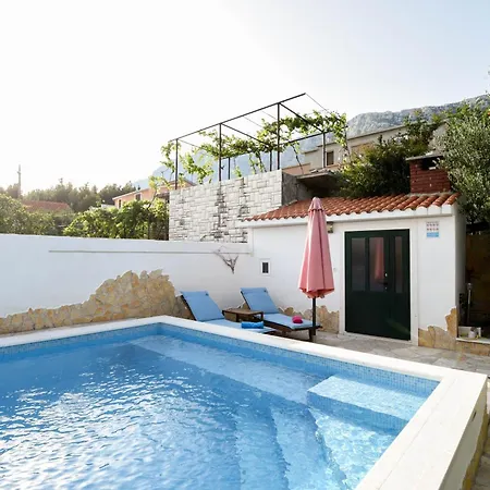 Apartment House Sandra With Private Heated Pool And Jacuzzi