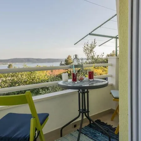 Private Heated Pool And Jacuzzi #house Sandra Apartment *